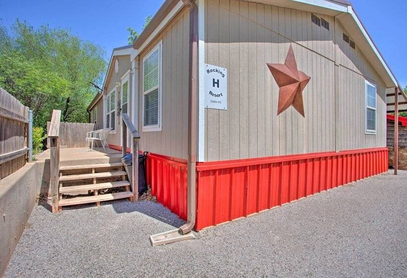 Spacious House ~ 1 Mi To Lake & Boat Ramp!