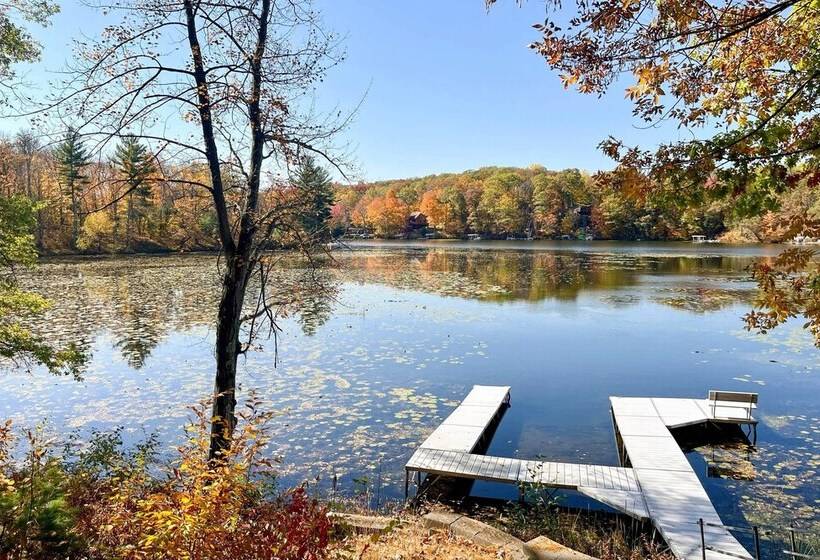 Spacious House W/ Boat Dock On Red Cedar Lake