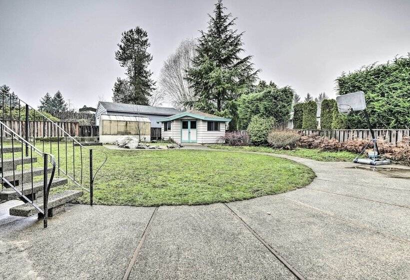 Spacious Kent Home ~ 17 Mi To Dtwn Seattle!