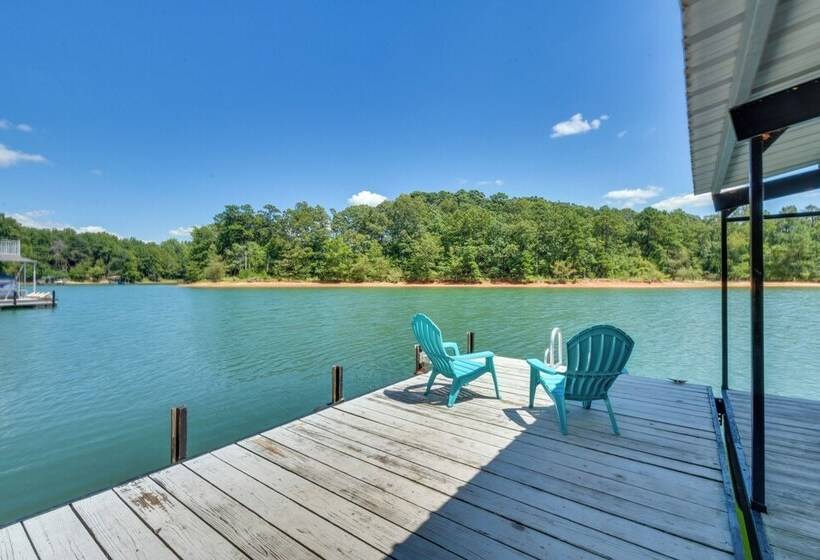 Spacious Lake Hartwell Home W/ Private Boat Dock!