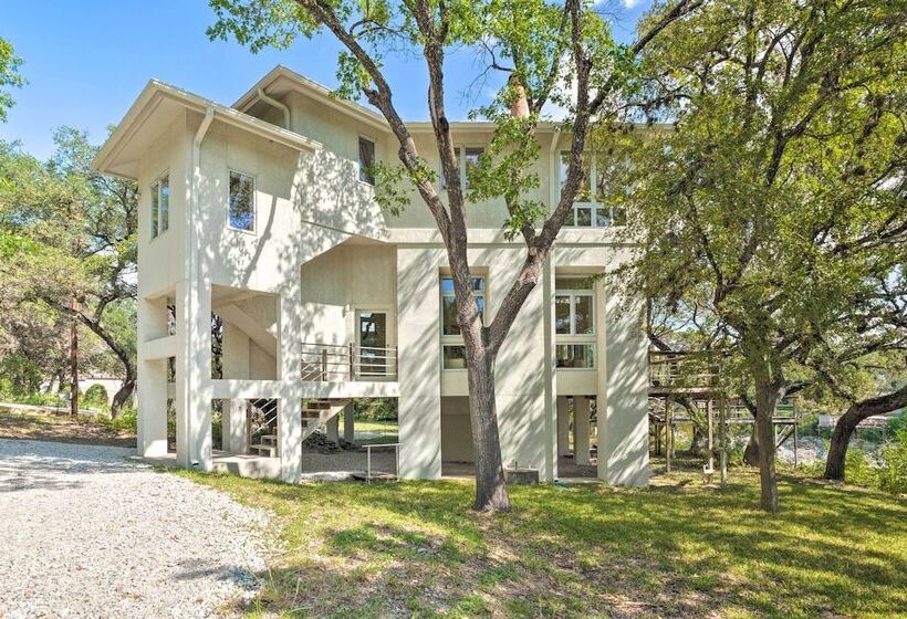 Spacious Lake Travis Home W/ Private Deck & Views!