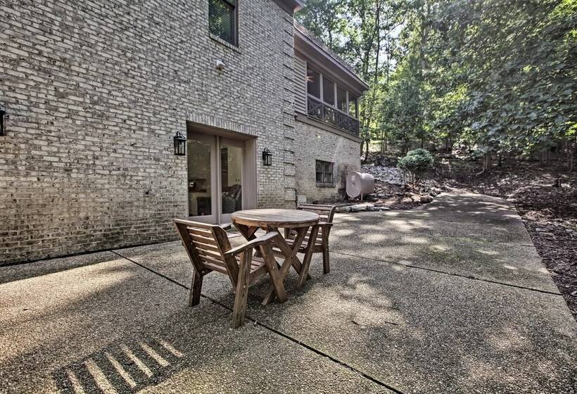 Spacious Mcgaheysville Family Retreat W/ Game Room