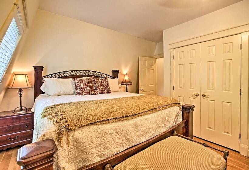 Spacious Mcgaheysville Family Retreat W/ Game Room