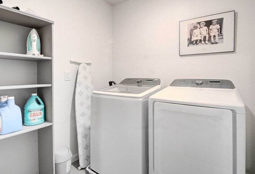 Spacious Merced Vacation Rental!