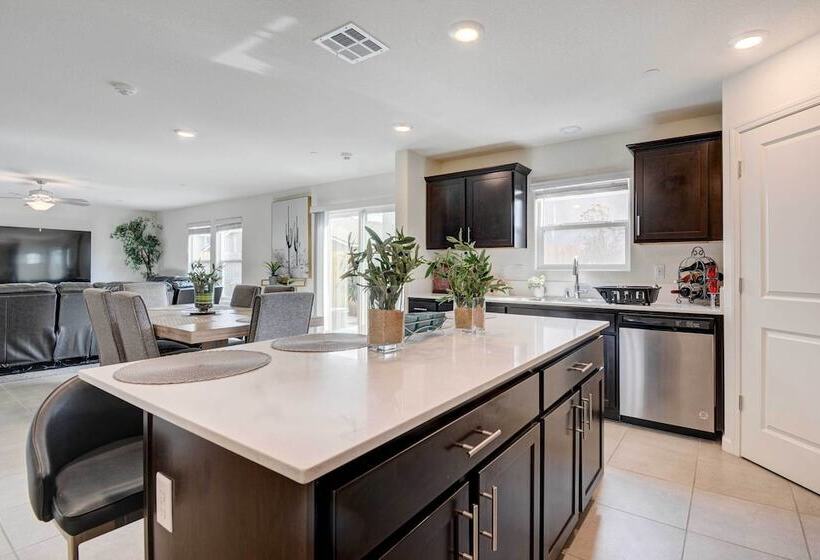 Spacious Merced Vacation Rental!