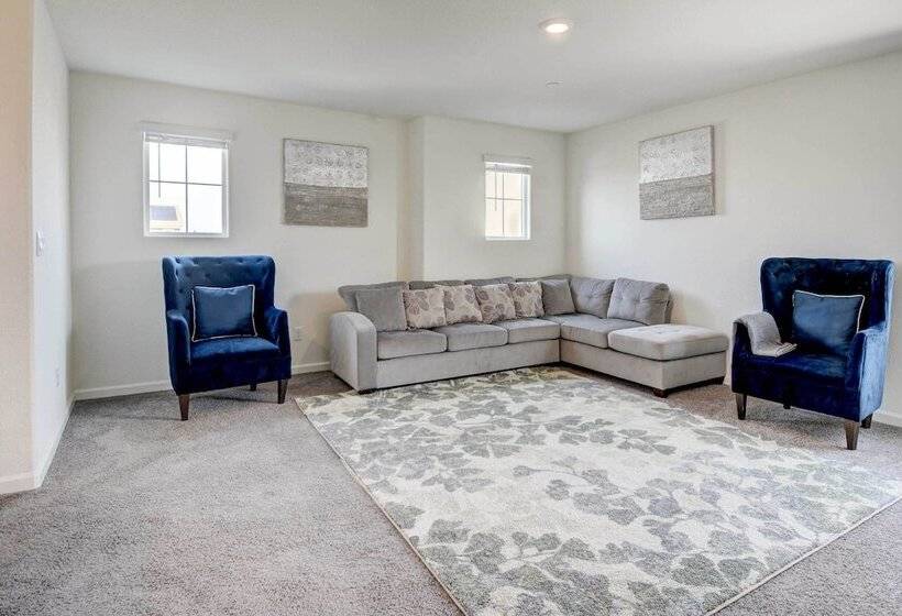 Spacious Merced Vacation Rental!