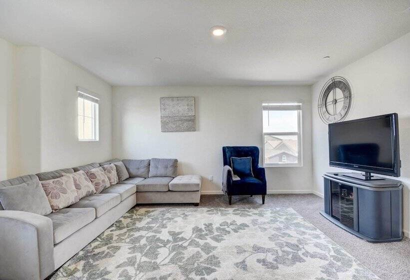 Spacious Merced Vacation Rental!