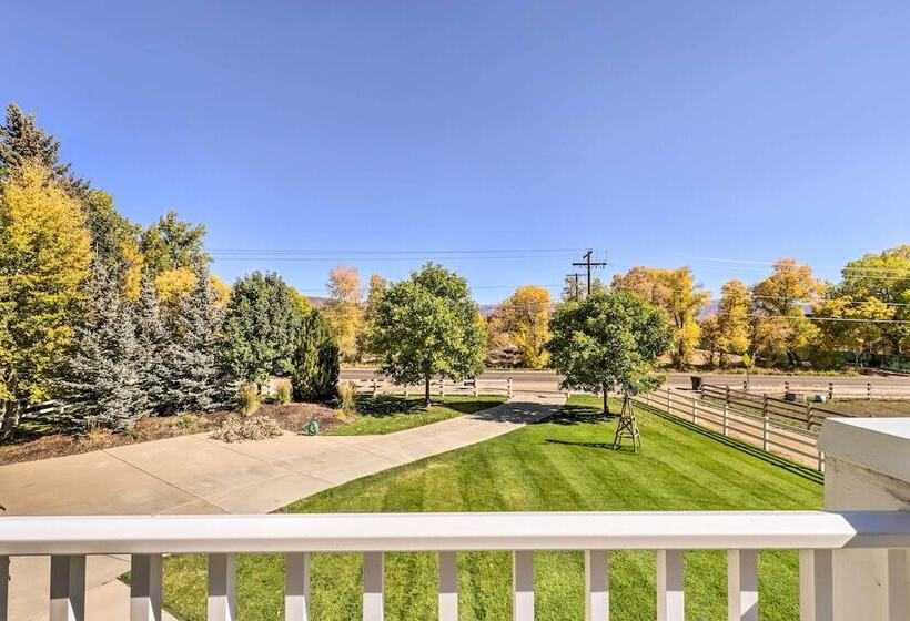 Spacious Midway Home W/ Balcony + Mtn Views!