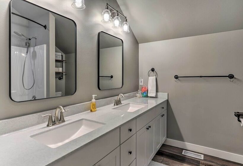 Spacious, Rustic Spearfish Home: Walk To Downtown!