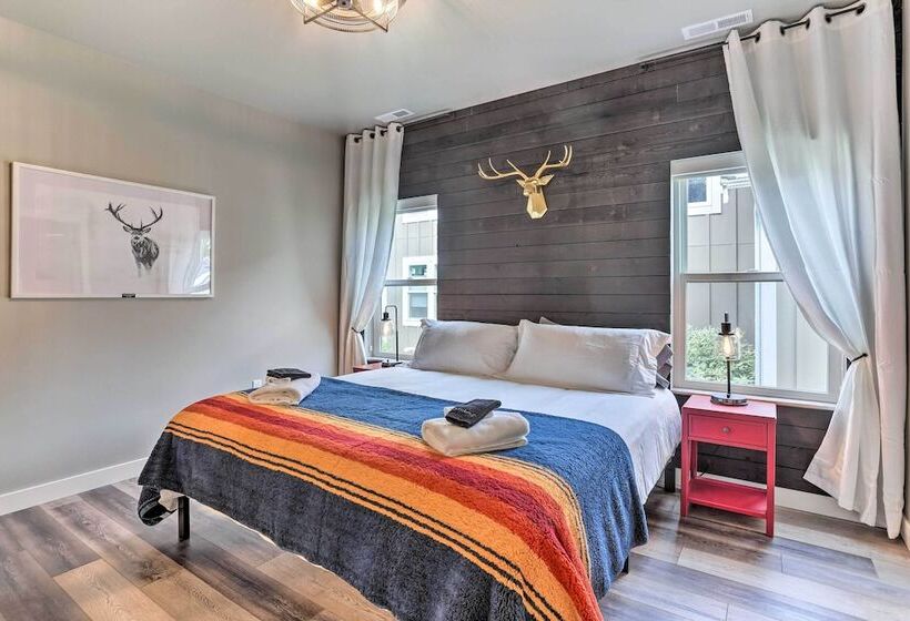 Spacious, Rustic Spearfish Home: Walk To Downtown!