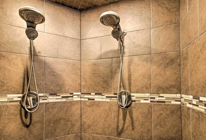 Spacious & Secluded Home By Pokegama Lake!