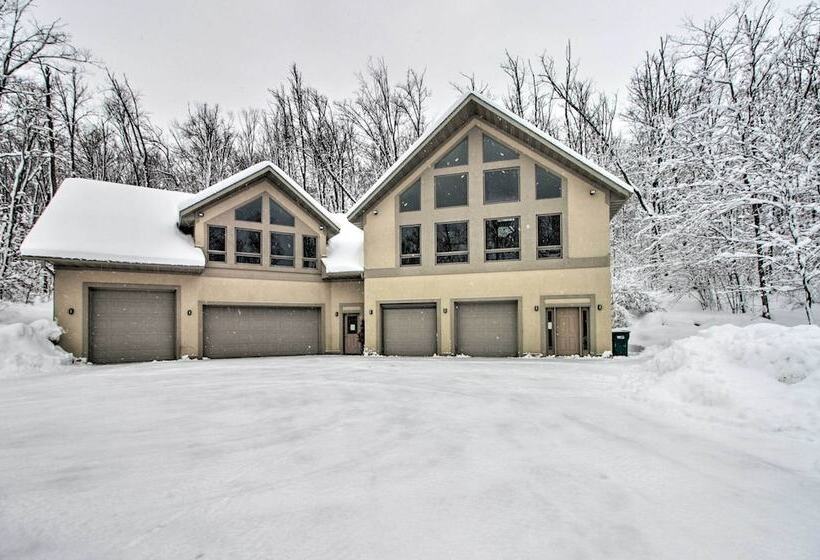 Spacious & Secluded Home By Pokegama Lake!