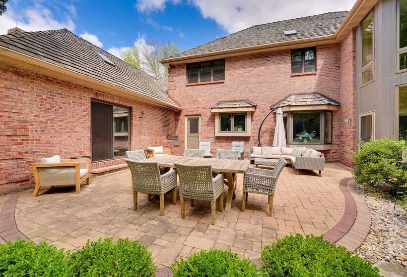 Spacious & Secluded Madison Home Near Dtwn!