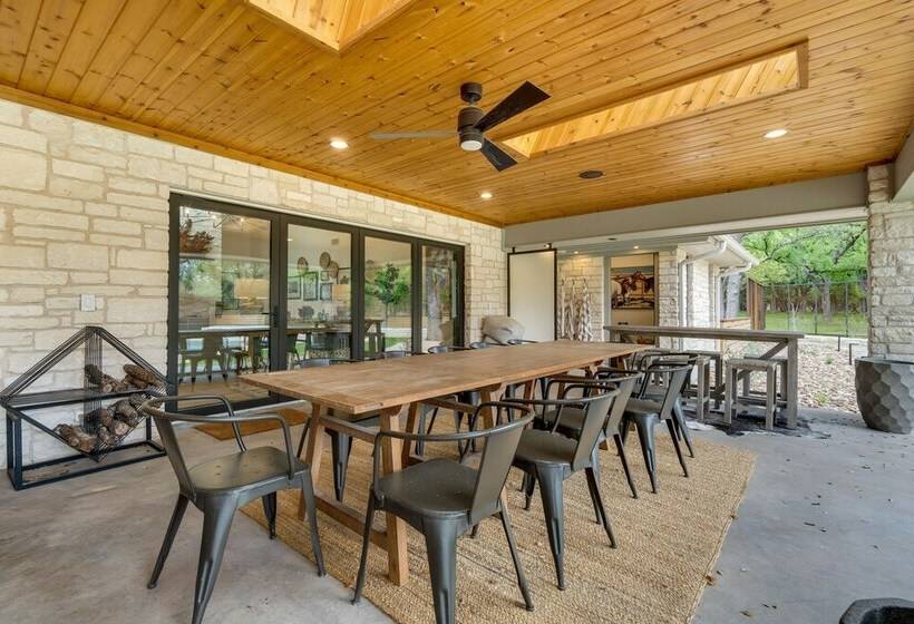 Spacious Texas Abode   Patio, Pool, & Fire Pit