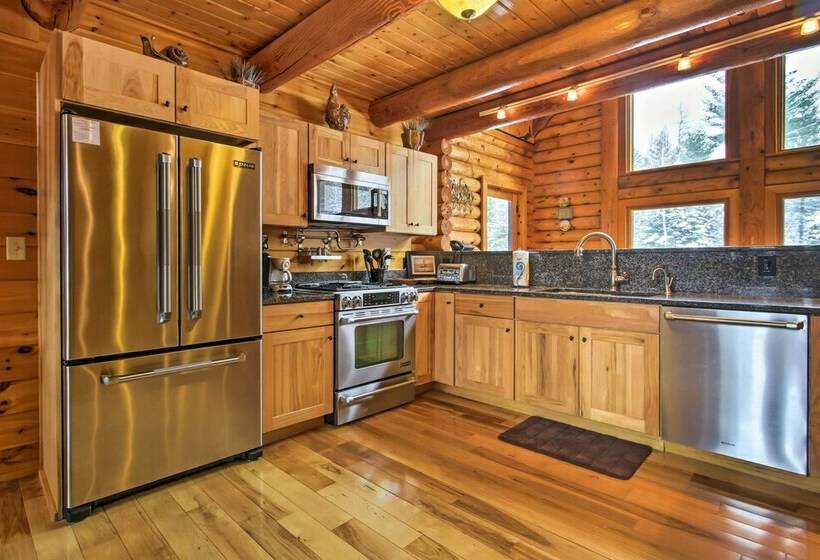Spacious Twin Mountain Vacation Rental On 5 Acres!
