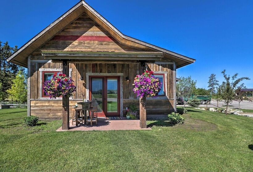 Stunning Kalispell Cottage On 30 Acre Farm!