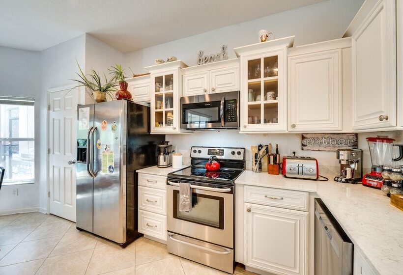 Spacious Home In Gated Resort, 2 Mi To Disney!