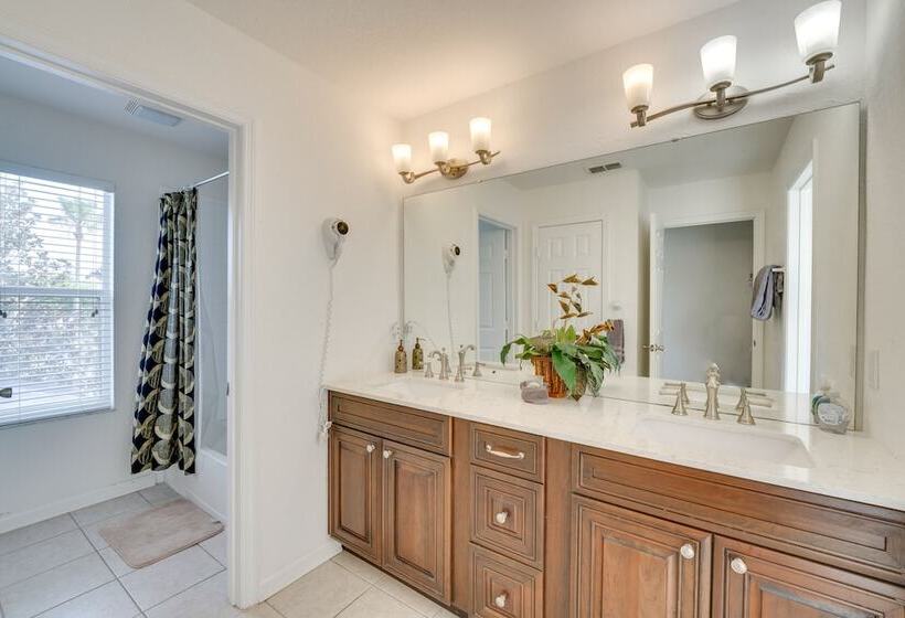 Spacious Home In Gated Resort, 2 Mi To Disney!