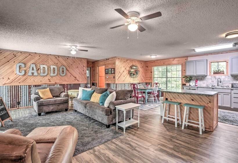 Sues Camp W/ Caddo Lake Access & Dock!