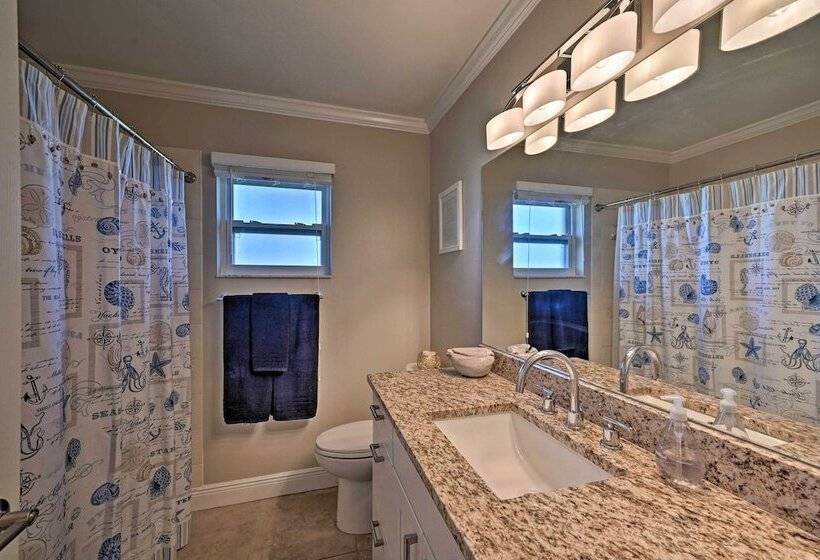 Sunny Marco Island Oasis < 2 Miles To Beach!