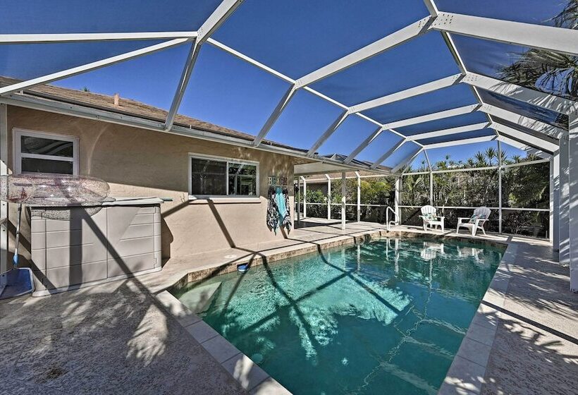 Sunny Marco Island Oasis < 2 Miles To Beach!