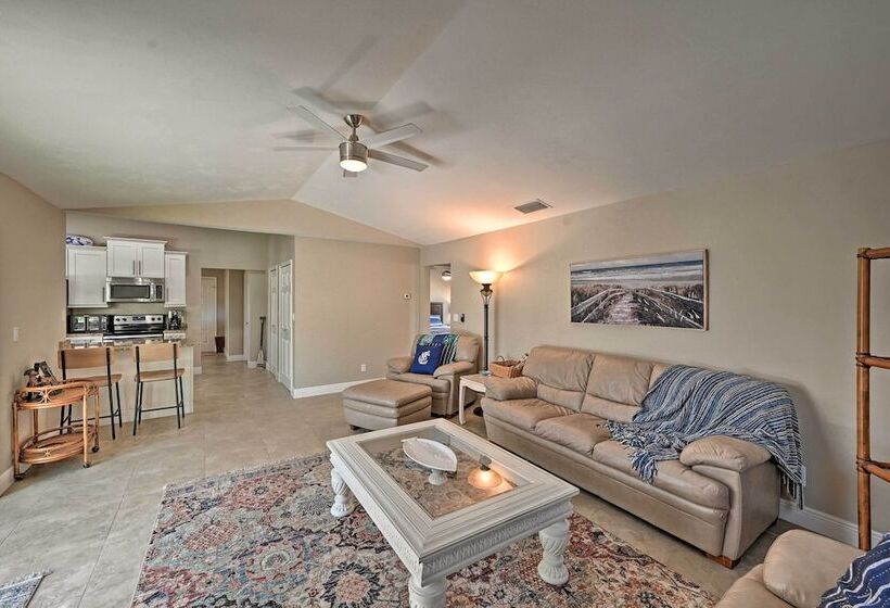 Sunny Marco Island Oasis < 2 Miles To Beach!