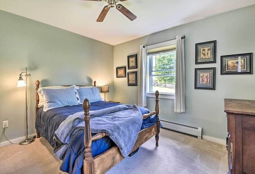 Sunny Morristown Home   Walk To Restaurants!