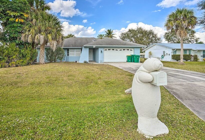 Direct Gulf Access + Lanai: Sunny Naples Home!