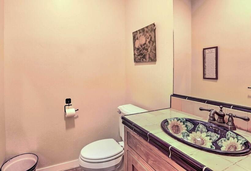 Templeton Ranch W/ Private Hot Tub & Deck!