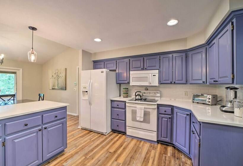 Lakefront  Bella Vista Lakeside Treehouse  W/ Dock