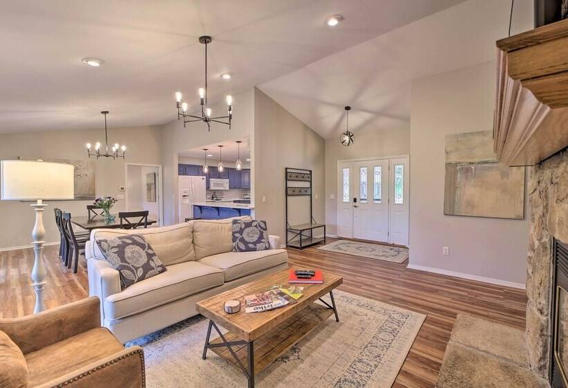 Lakefront  Bella Vista Lakeside Treehouse  W/ Dock