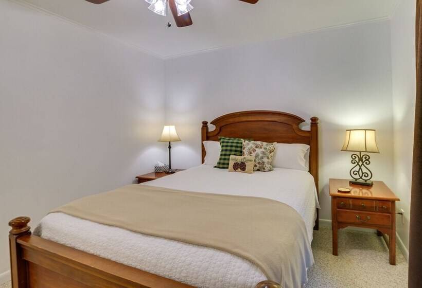 The Eagles Nest At Alpine  Cabin W/ Fireplace!