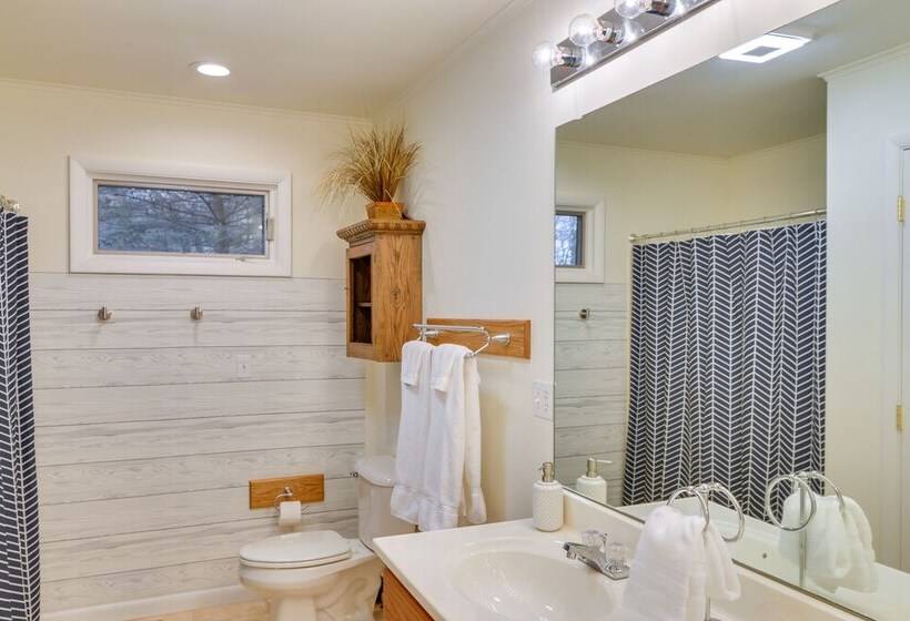 The Eagles Nest At Alpine  Cabin W/ Fireplace!