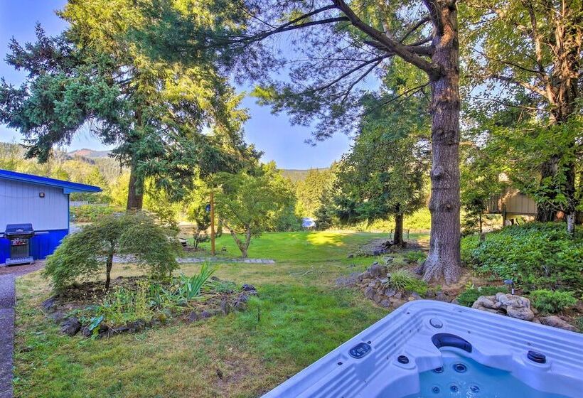 The Fusion Retreat On 4 Acres: Hike On Site!