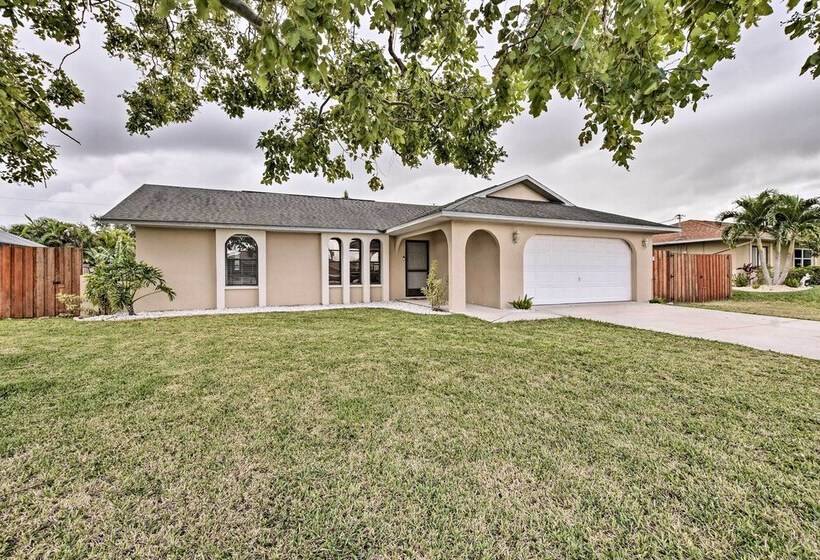 The Pelican Escape W/ Lanai ~3 Mi To Downtown!