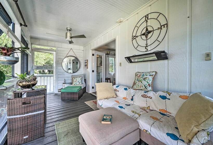 Topsail Beach Villa: Outdoor Oasis W/ Hot Tub