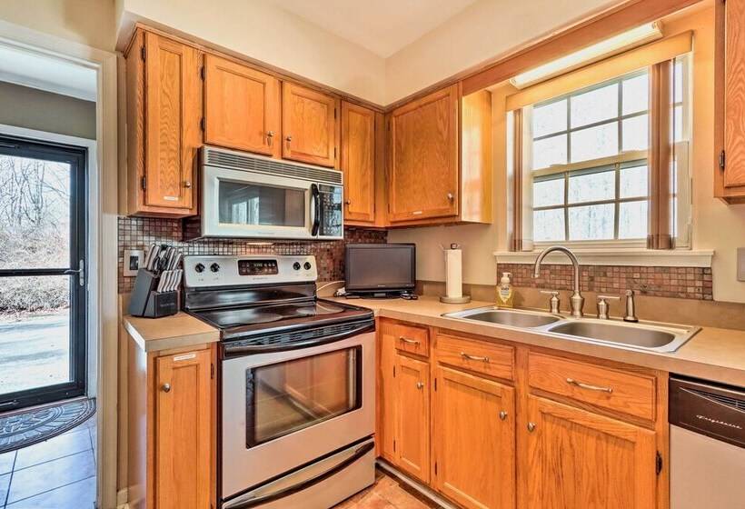 Tranquil Delmar Home ~ 7 Mi To Salisbury!