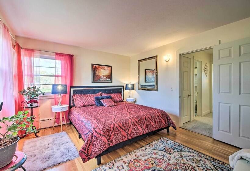 Peaceful Maine Home W/ Patio: Ocean Inlet Getaway!