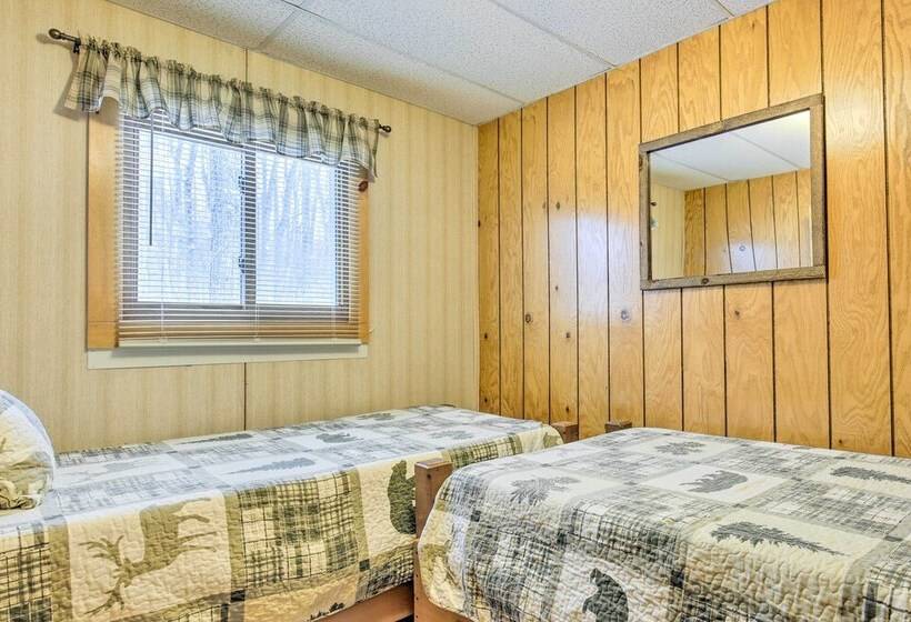 Tranquil Marenisco Cabin On Lake Gogebic!