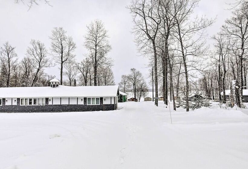 Tranquil Marenisco Cabin On Lake Gogebic!