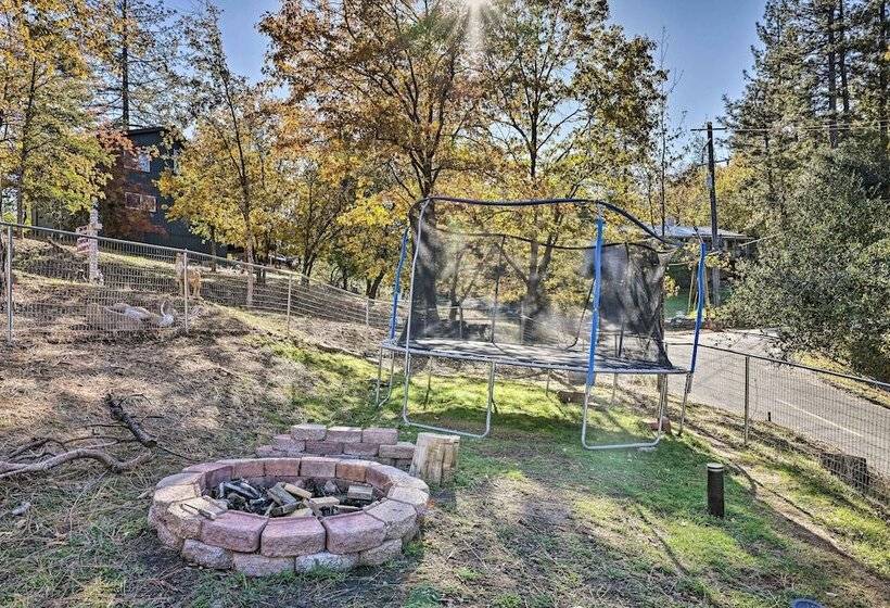 Game Room & Mtn Views: Tuolumne Hideaway!