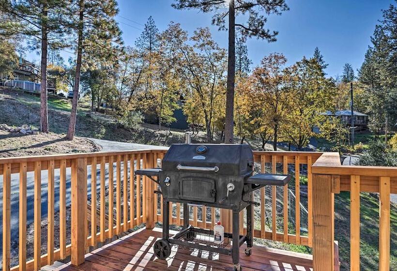 Game Room & Mtn Views: Tuolumne Hideaway!