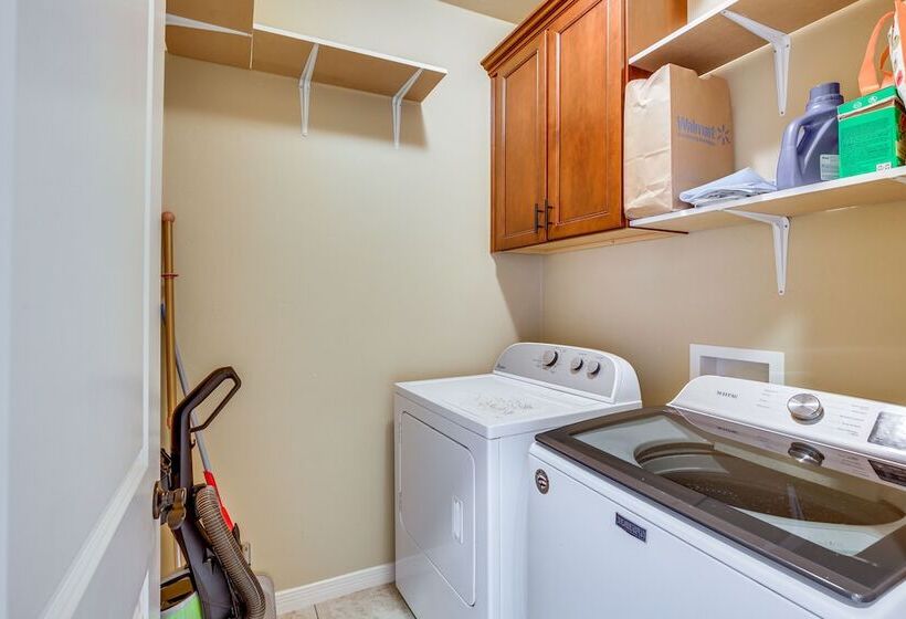 Unique Las Cruces Home W/ Patio + Gas Grill!