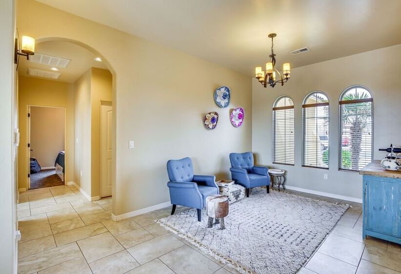 Unique Las Cruces Home W/ Patio + Gas Grill!