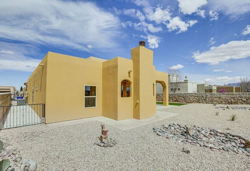 Unique Las Cruces Home W/ Patio + Gas Grill!