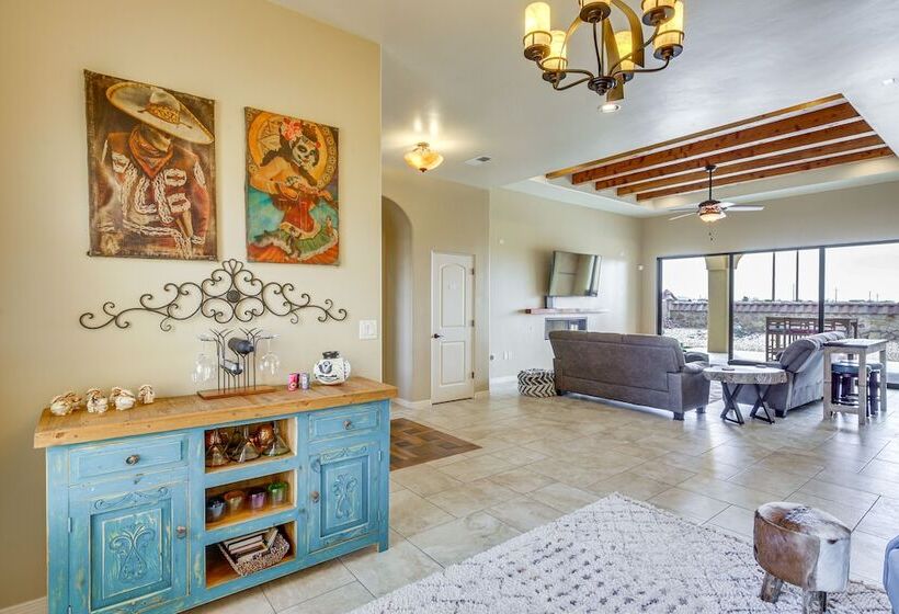 Unique Las Cruces Home W/ Patio + Gas Grill!
