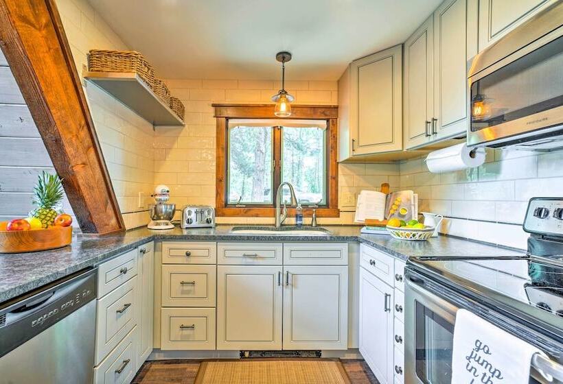 Cascade A Frame Cabin W/ Lake Views!