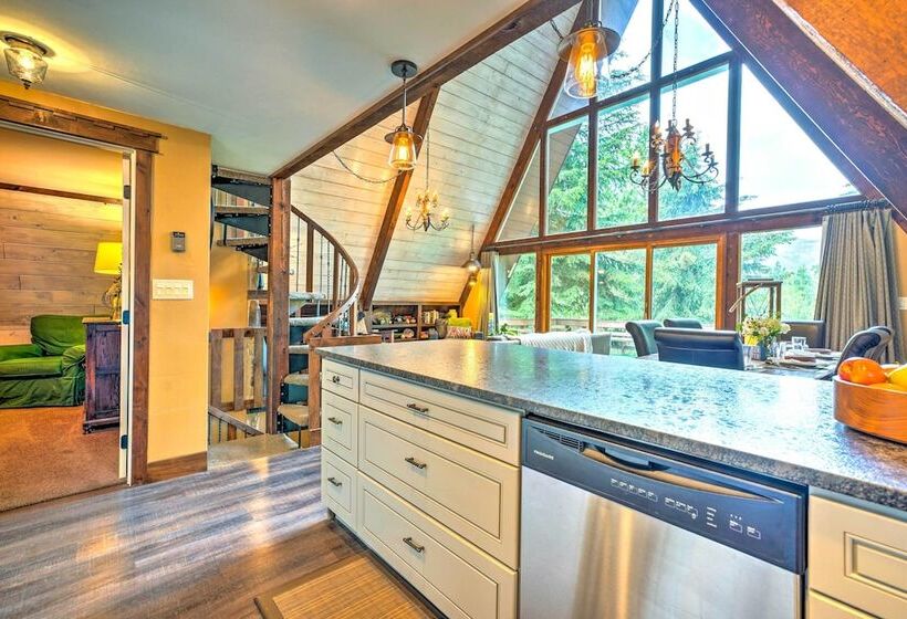 Cascade A Frame Cabin W/ Lake Views!