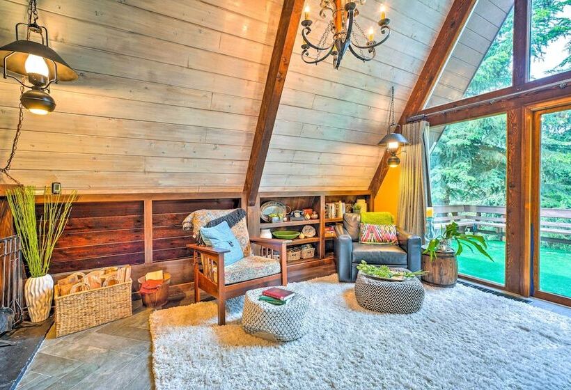 Cascade A Frame Cabin W/ Lake Views!