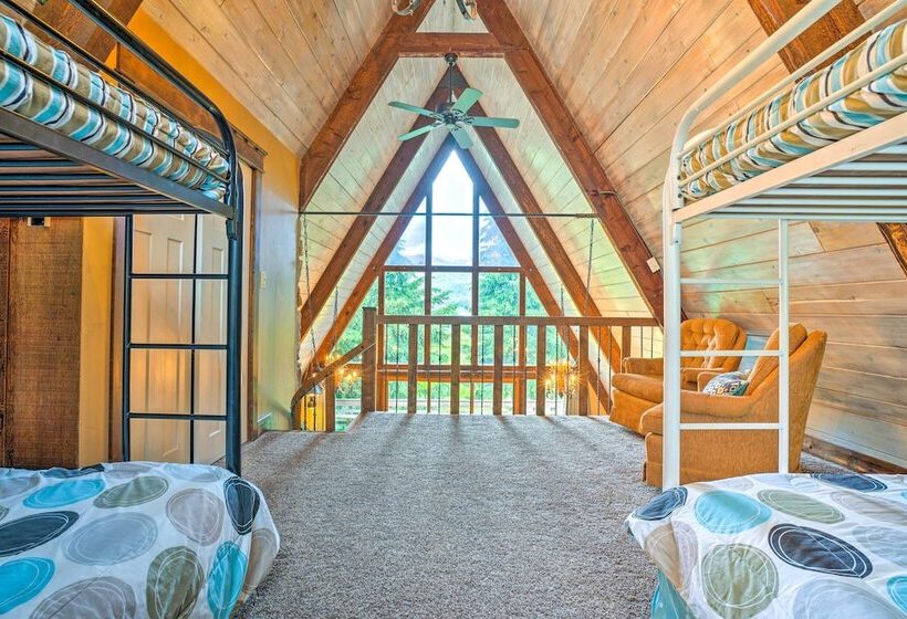 Cascade A Frame Cabin W/ Lake Views!